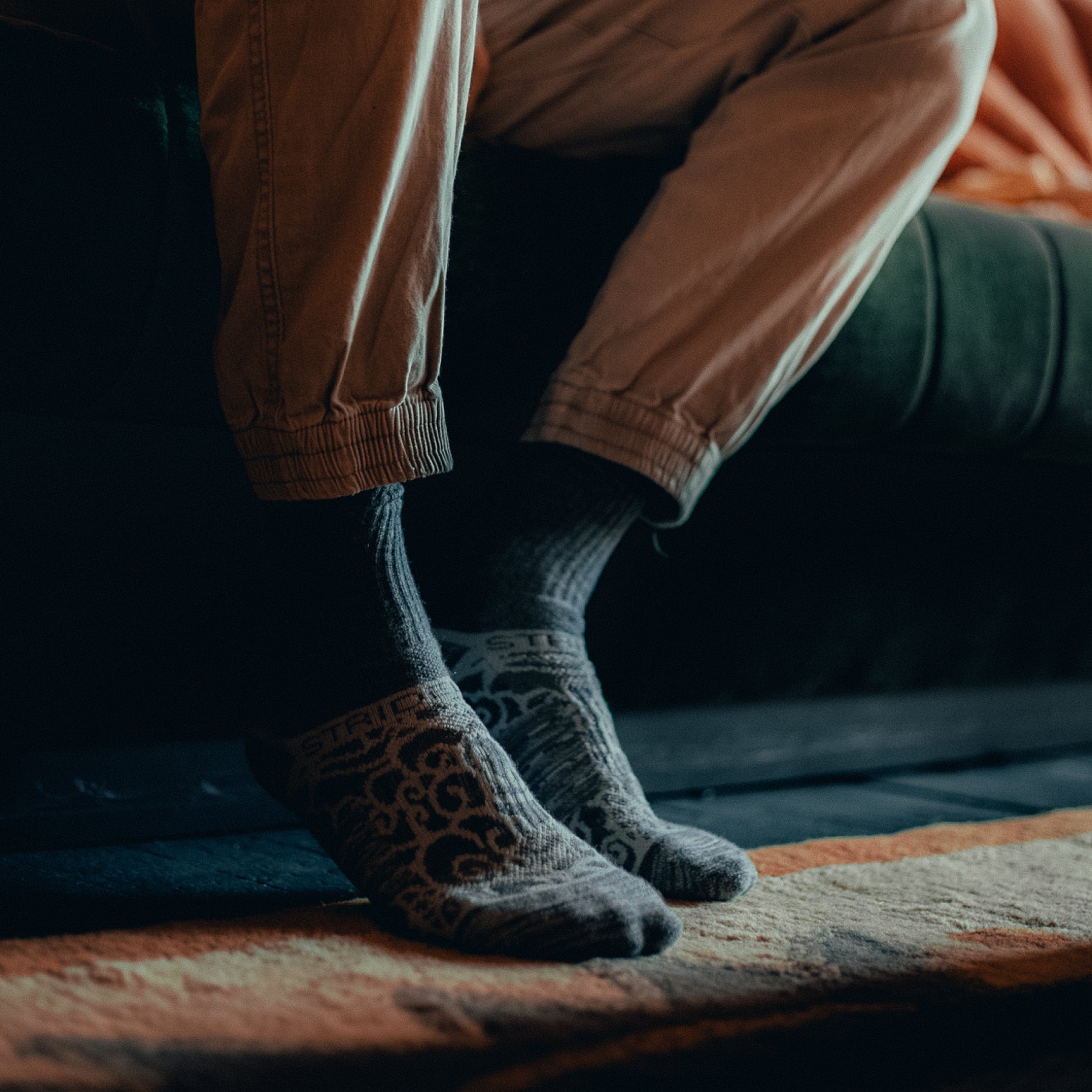 Strideline Virginia Cavaliers Mascot Crew Socks